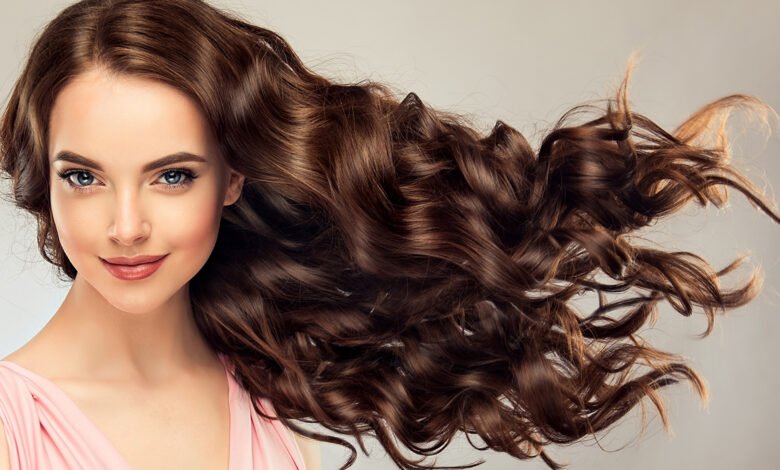 How to Style Wavy Hair