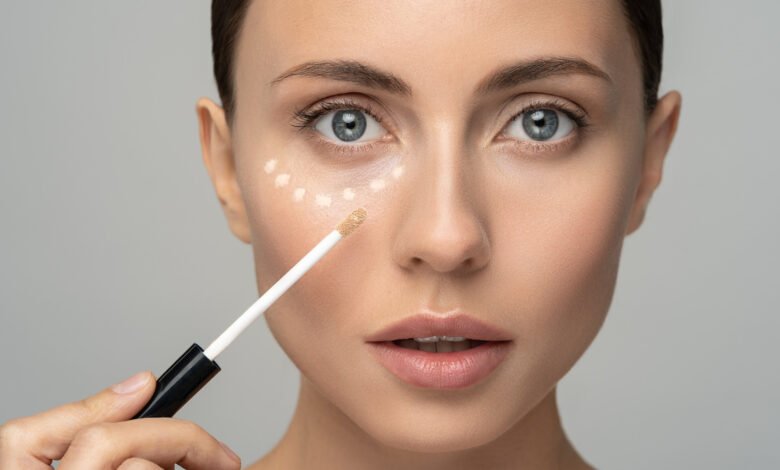 How to Apply Concealer Before or After Foundation